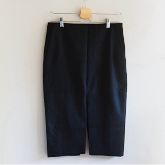 Aritzia Jax skirt, size 4 black - Picture 4 of 4